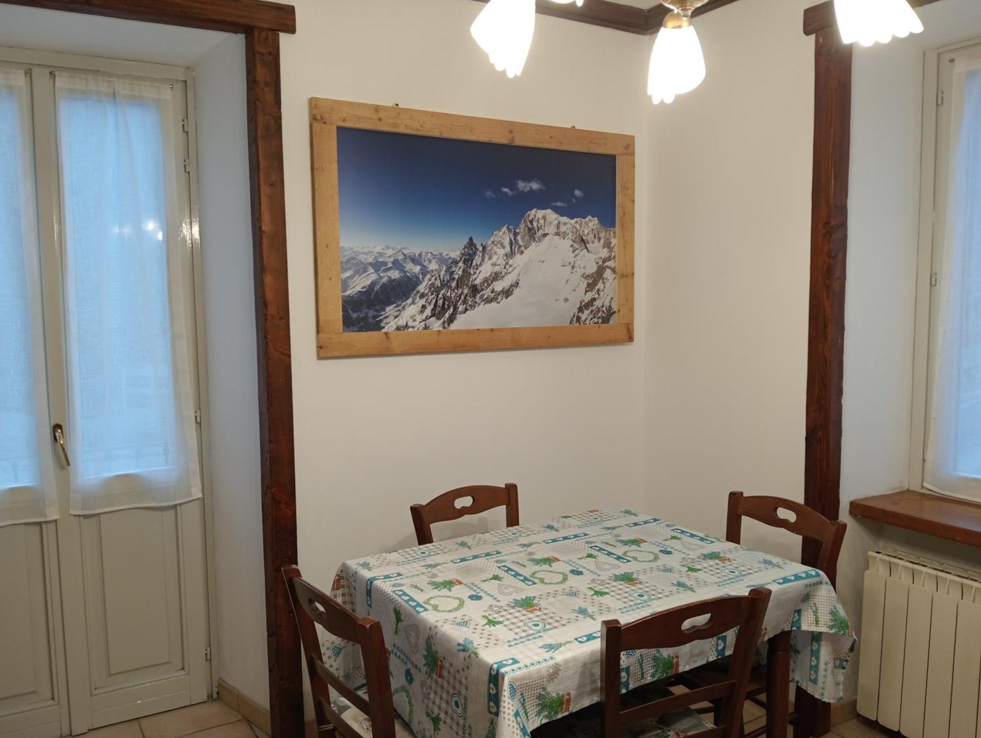 شقة Mansarda Monte Bianco لا سالّي الغرفة الصورة